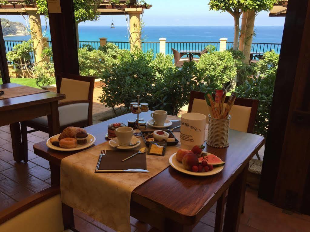Rocca Della Sena Hotel